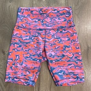 Wunder Train High Rise 8" Chroma Clash Multi Training Shorts Size 6